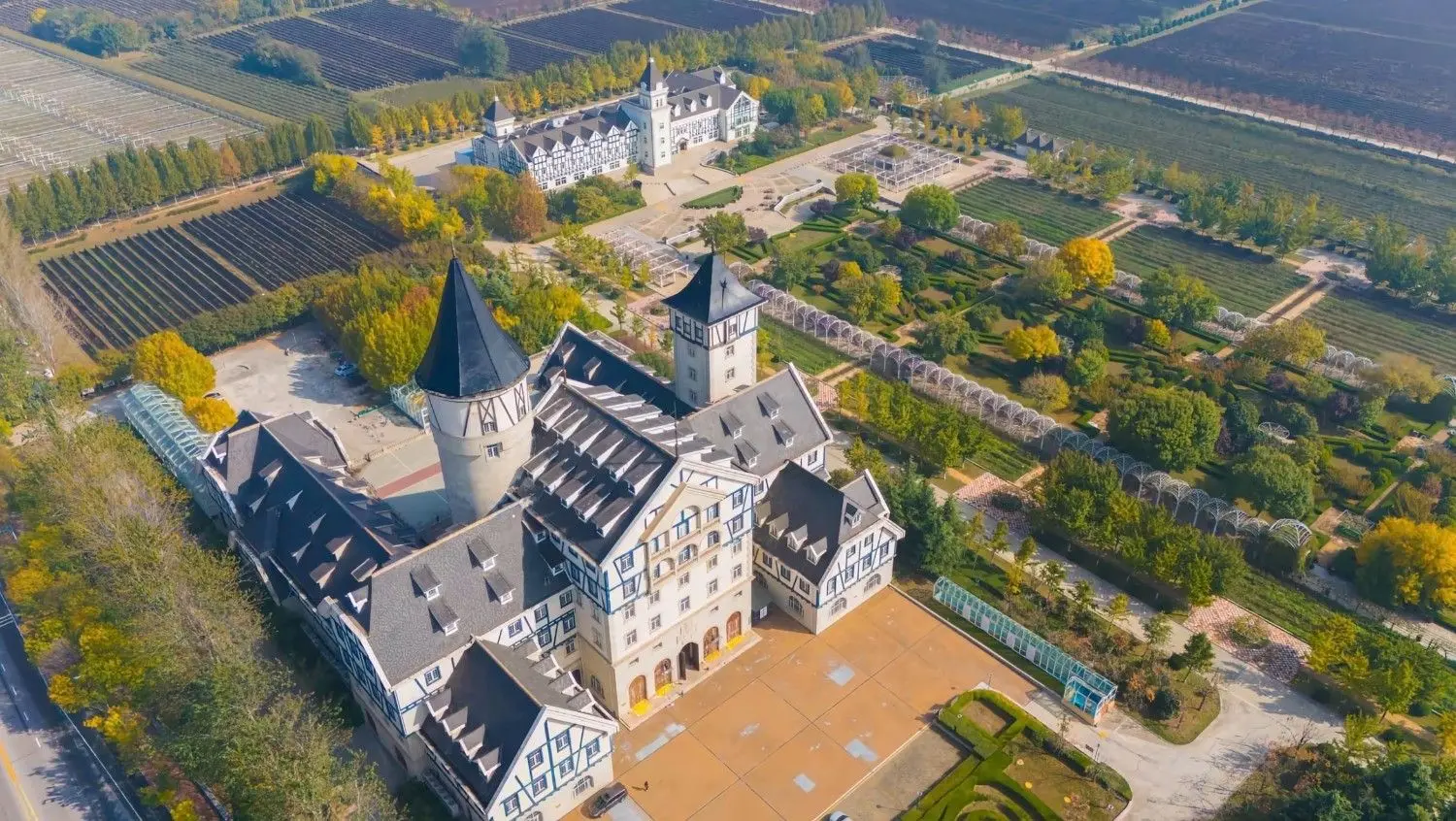 Changyu Castel Winery in Yantai, Shandong, China, featuring elegant European-style castle architecture, scenic vineyards, and world-class wine cellars. Home to one of China's most prestigious wineries, it offers wine tasting, vineyard tours, and a unique blend of wine culture and heritage.