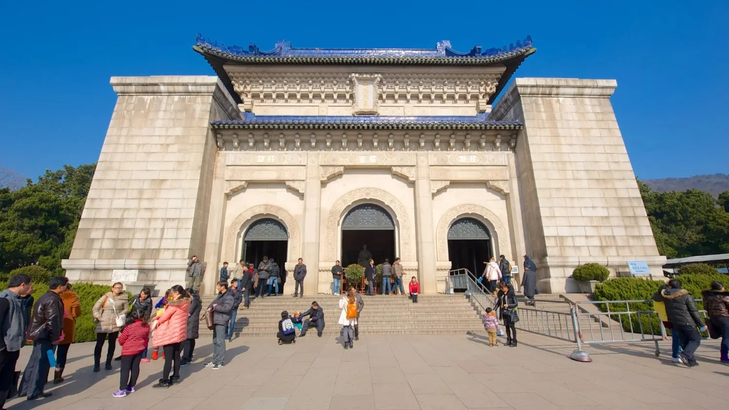 Sun Yat-sen Mausoleum (Zhongshan Mausoleum) in Nanjing, Jiangsu, China, featuring its grand ceremonial entrance, traditional Chinese architecture, and historic memorial grounds. One of China's most important historical landmarks, renowned for honoring Dr. Sun Yat-sen, the founding father of modern China, and offering beautiful mountain scenery.